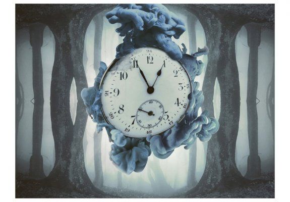 Fototapeta - Surrealism of time