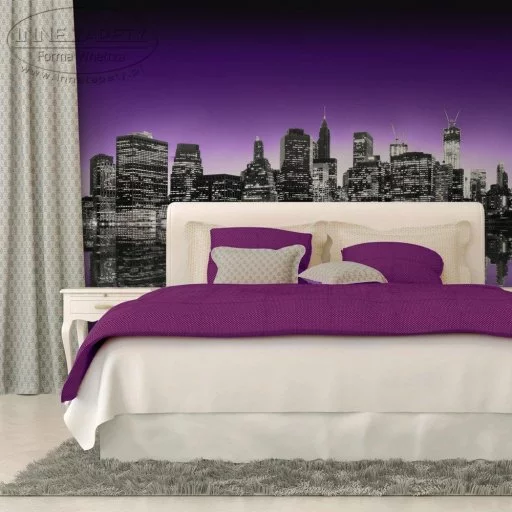 Fototapeta - The Big Apple in purple color